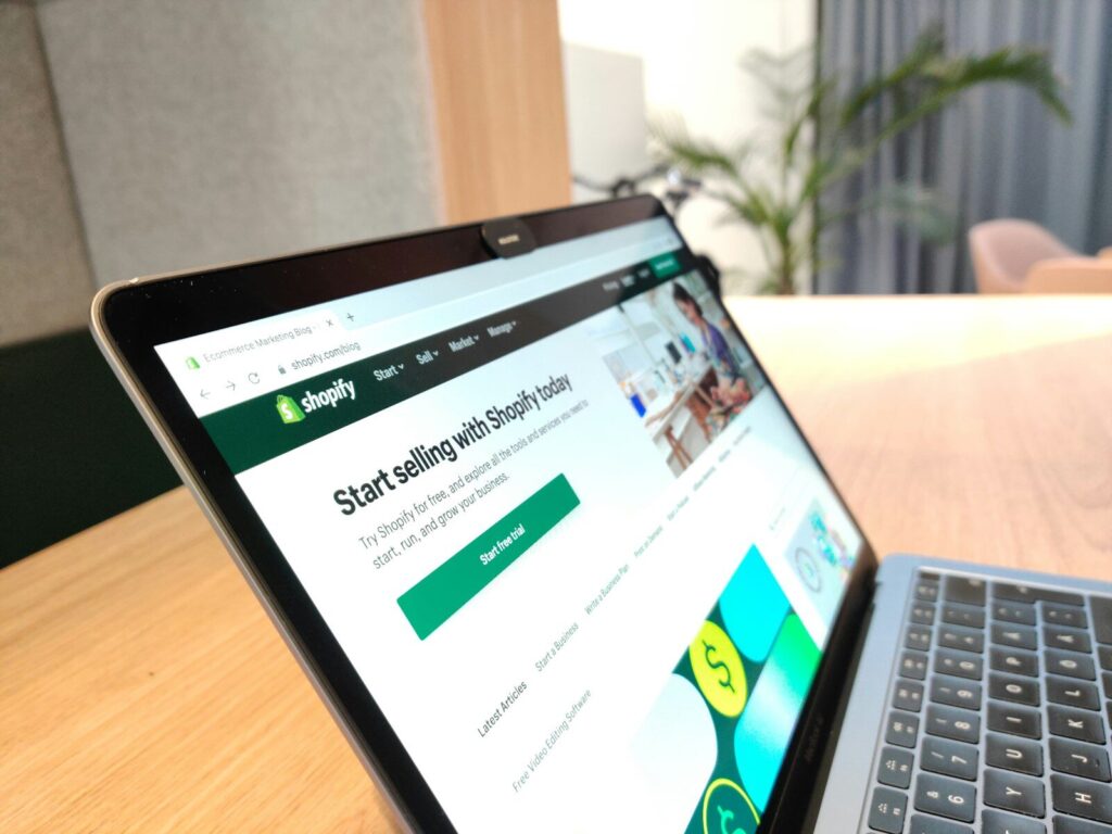 Blog verkaufen 2026: Wie Unternehmer und Content-Creator im DACH-Raum ihre Blog-Website optimal vorbereiten, richtig bewerten und zum maximalen Preis verkaufen. Schritt-für-Schritt-Leitfaden.