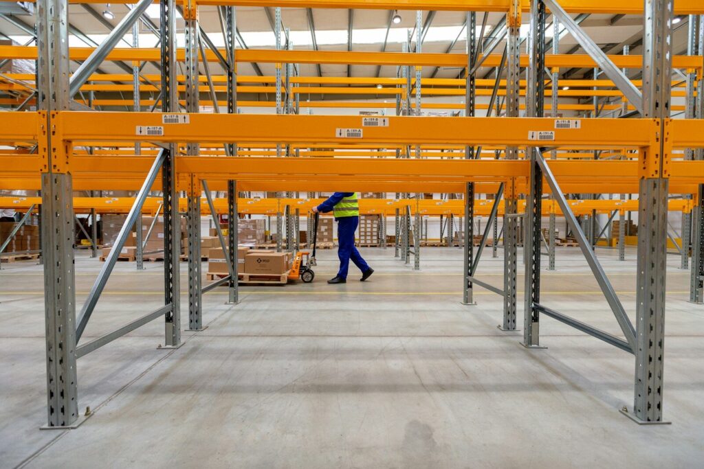Amazon FBA Alternativen im DACH-Raum 2026: Galaxus, Otto, Zalando und weitere Marktplaetze fuer Haendler Amazon FBA Business aufbauen 2026 DACH: Vom Seller-Account ueber Produktrecherche und Sourcing bis zum ersten Verkauf – die vollstaendige Anleitung fuer Gruender in Deutschland, Oesterreich und der Schweiz.