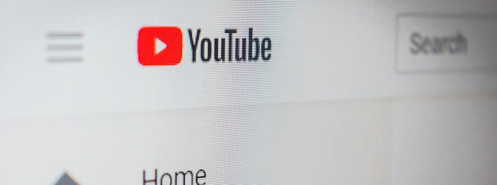 YouTube-Kanal kaufen 2026: Was Unternehmer und Entscheider im DACH-Raum über Bewertung, Due Diligence, Monetarisierung und rechtliche Aspekte wissen müssen. Umfassender Leitfaden mit Checkliste.