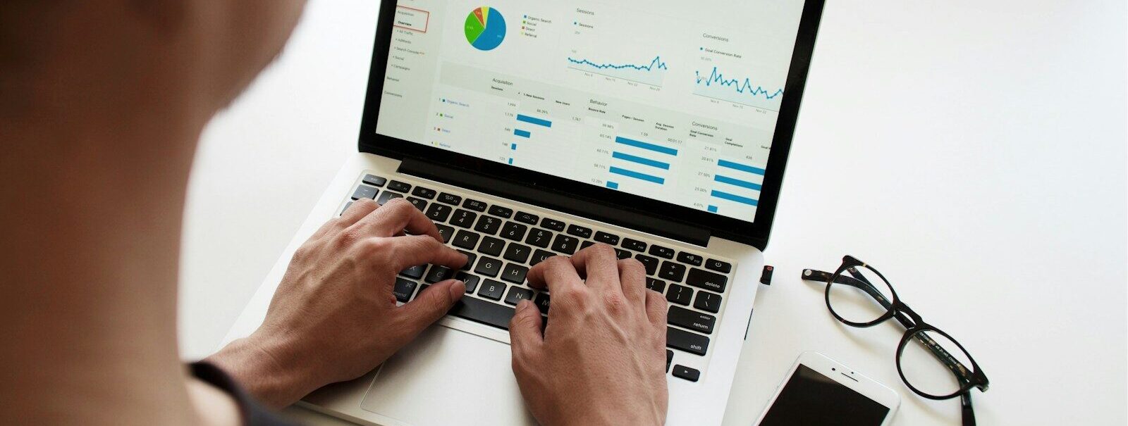 Website-Audit oder Website-Bewertung? Erfahren Sie, wie Unternehmer und Entscheider im DACH-Raum 2026 beide Instrumente strategisch nutzen, um den digitalen Wert ihres Unternehmens zu steigern und fundierte Kauf- oder Verkaufsentscheidungen zu treffen.
