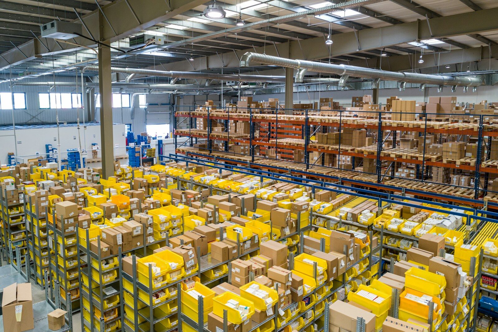 Amazon FBA Unternehmen kaufen 2026: Worauf DACH-Investoren bei Bewertung, Due Diligence, Lieferanten und Finanzen achten müssen. Vollständiger Leitfaden mit Checkliste.
